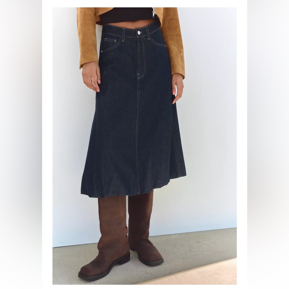 Zara Blue Midi A-Line Skirt for Work
